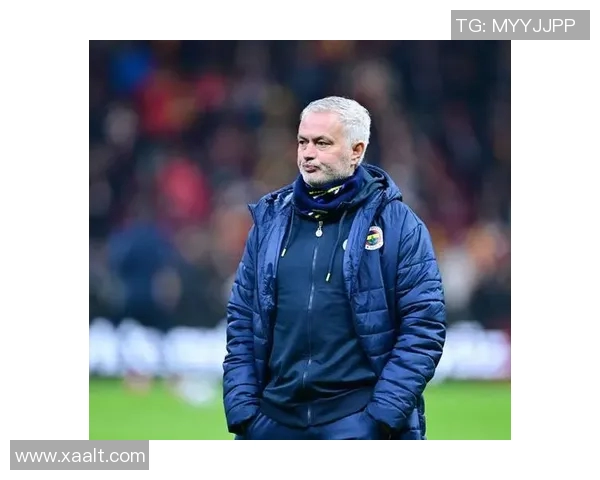 穆里尼奥怒斥欧足联争议判罚罗马无缘晋级引发热议